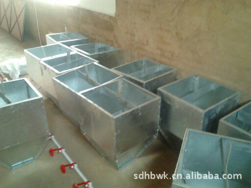 邦驰养鸡自动喂料设备