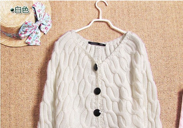 2012秋装韩版新款针织开衫女 时尚麻花结蝙蝠