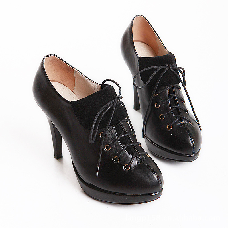 批发2012 新款日韩细带真皮灌灌鞋 <em>时尚</em>气质妹