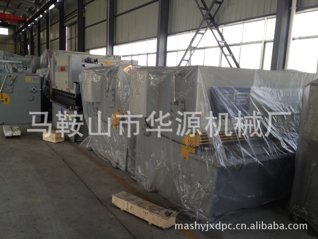 折邊機，廠(chǎng)家向英德連州普寧羅定市供應價(jià)格低的手動(dòng)折邊機