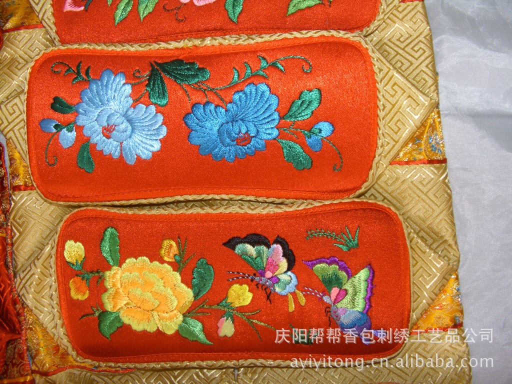 手工绣花枕头,保健枕,颈椎枕 居家枕 普通枕 结婚枕