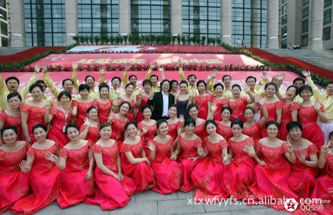 <em>女生大合唱</em>演出服专供出售图片,<em>女生大合唱</em>演