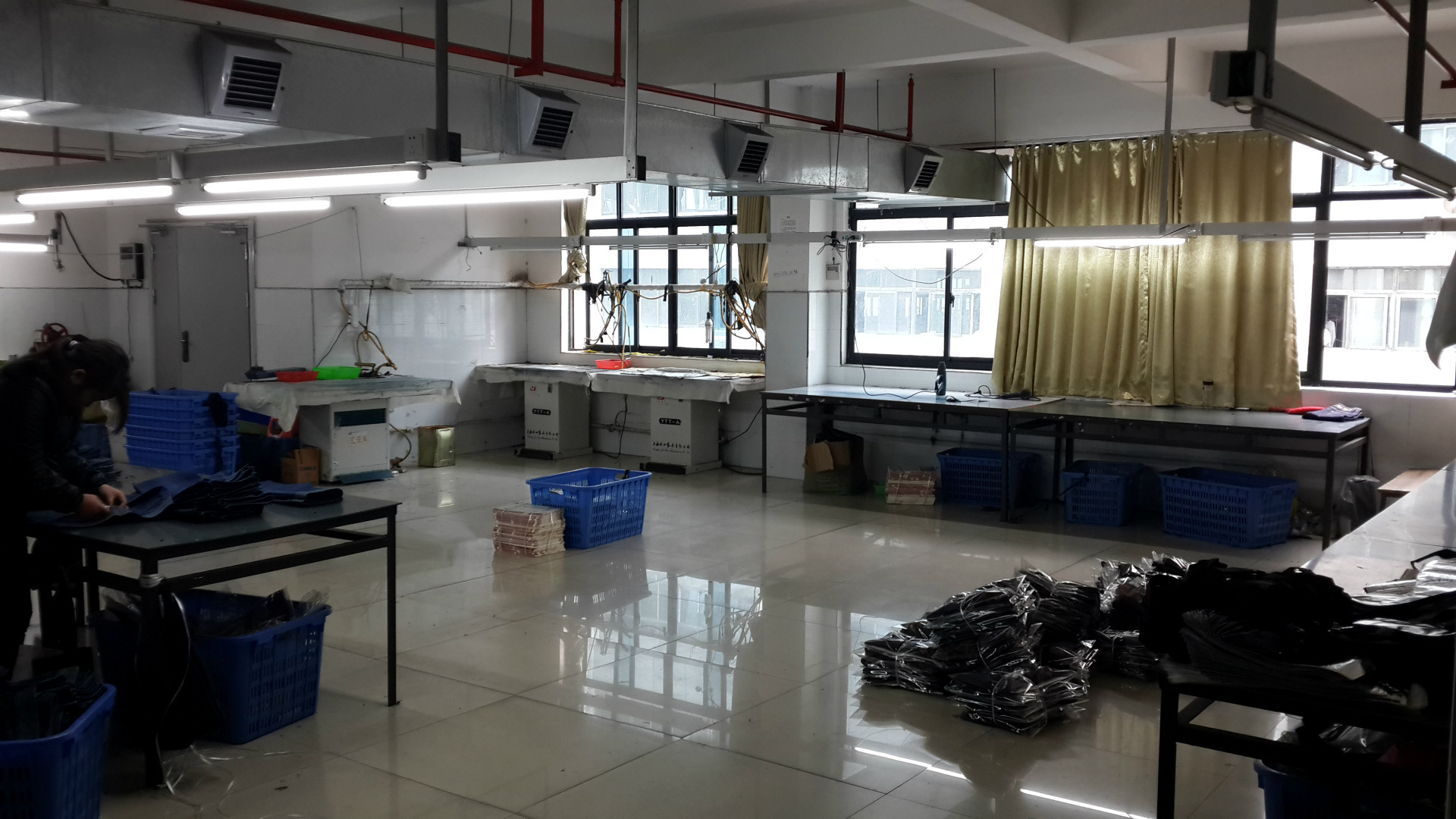 淘工厂 高档女装女裤专业定制加工生产基地 代加工合作