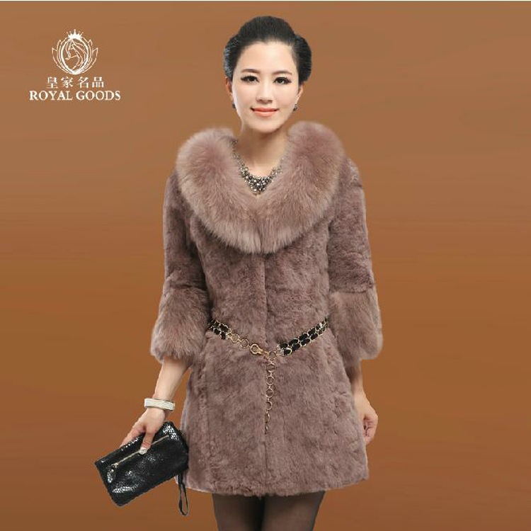 2013<em>春装新款</em>貉子毛领兔毛七分袖海宁皮草女