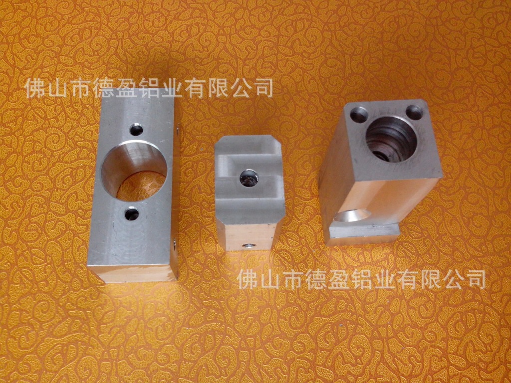 钻孔攻牙IMG_20130316_133220