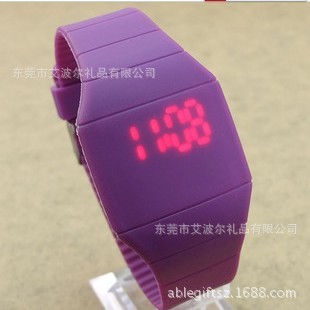爆款触摸屏手表 果冻超薄LED表