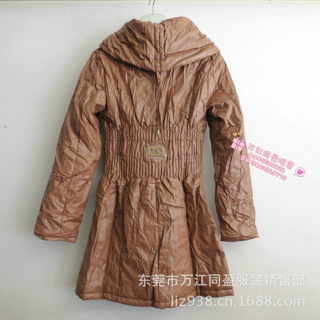 厂家倒闭亏本清仓秋季服装 <em>低价</em>库存尾货<em>女装</em>