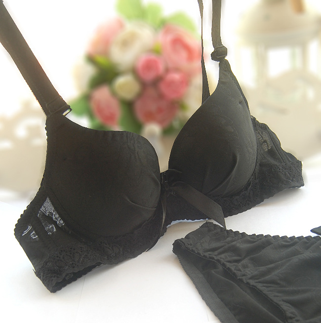 一件代发 新款三排扣纯色深V薄款<em>少女文胸罩</em>聚