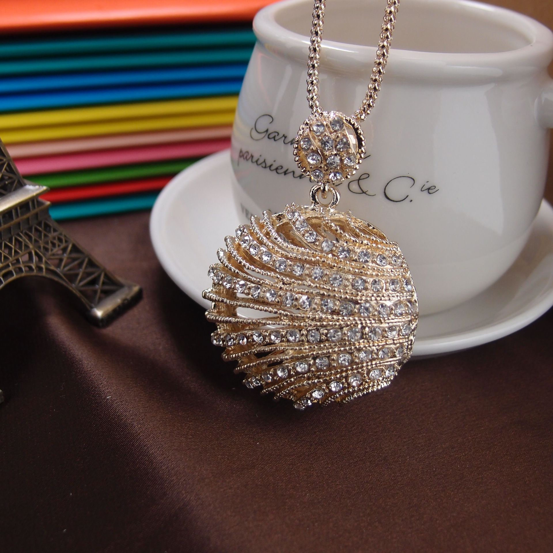 1 韩国饰品配饰新款满钻贝壳<em>毛衣链长款时尚</em>百