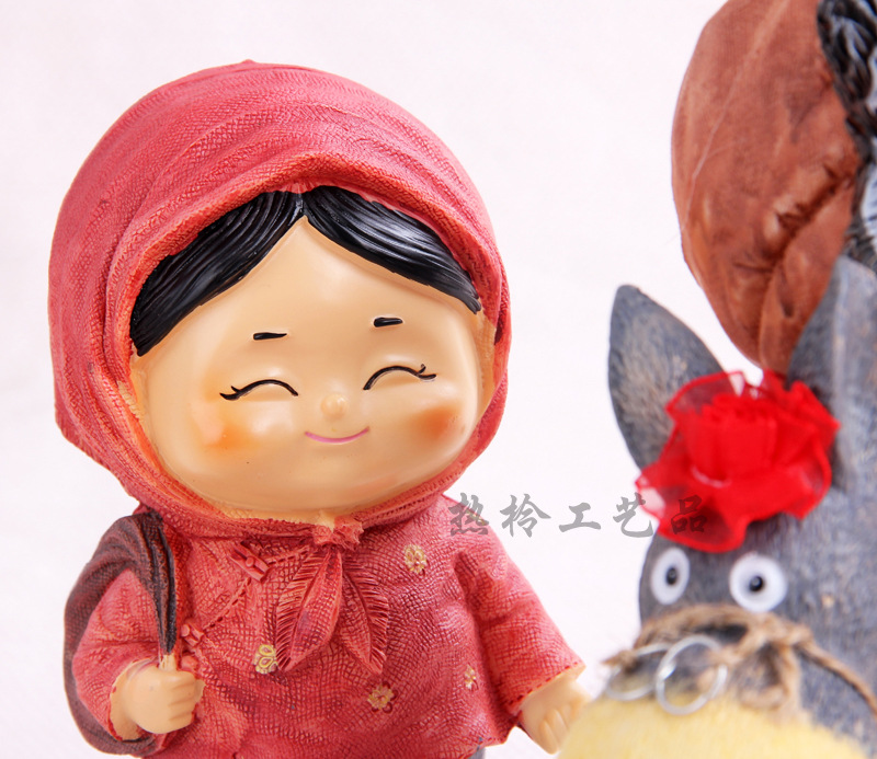 【9月新款 树脂东北人娶媳妇树脂娃娃储蓄罐 