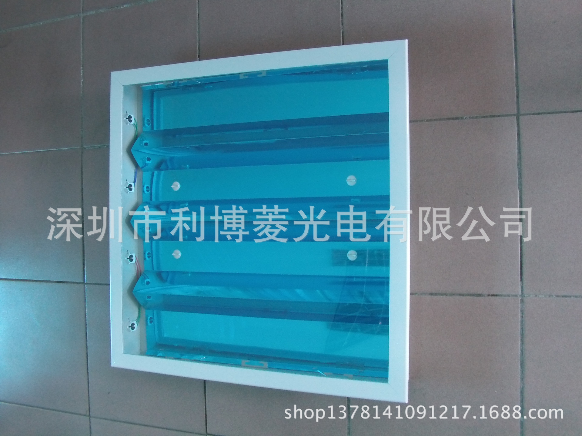 600X600 4X14W嵌入式净化灯