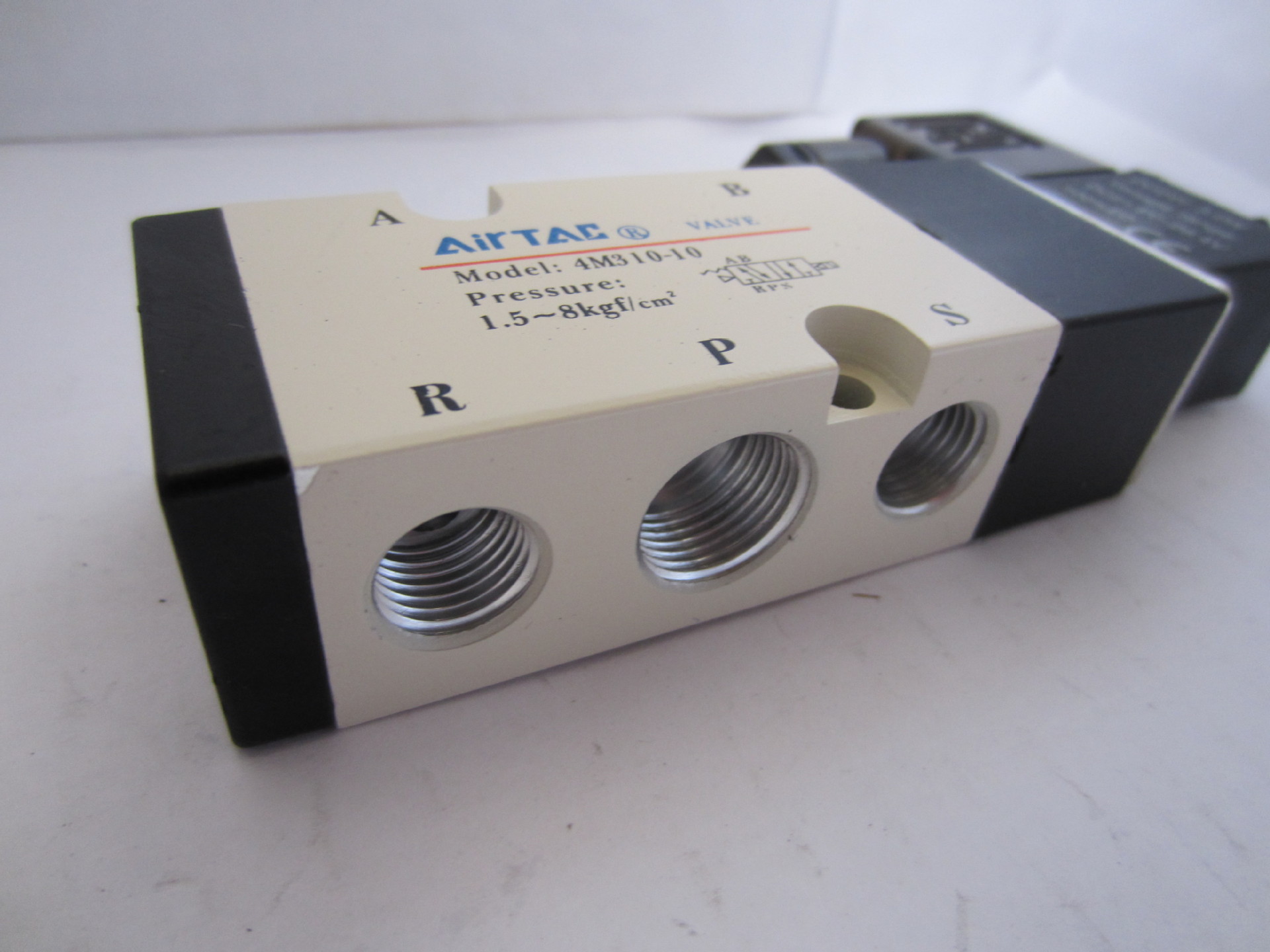 【厂家供应亚德客板式电磁阀 4M310-10 二位五