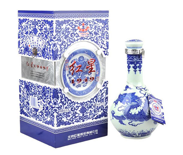 酒质清澈透明,气味香馥,床分行 中国白酒 红星1949千尊 500ml 50