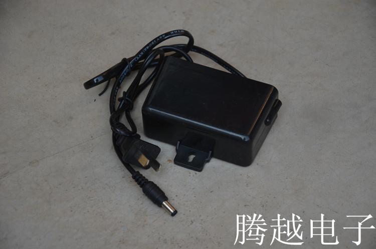 黑色小耳朵電源12v2A