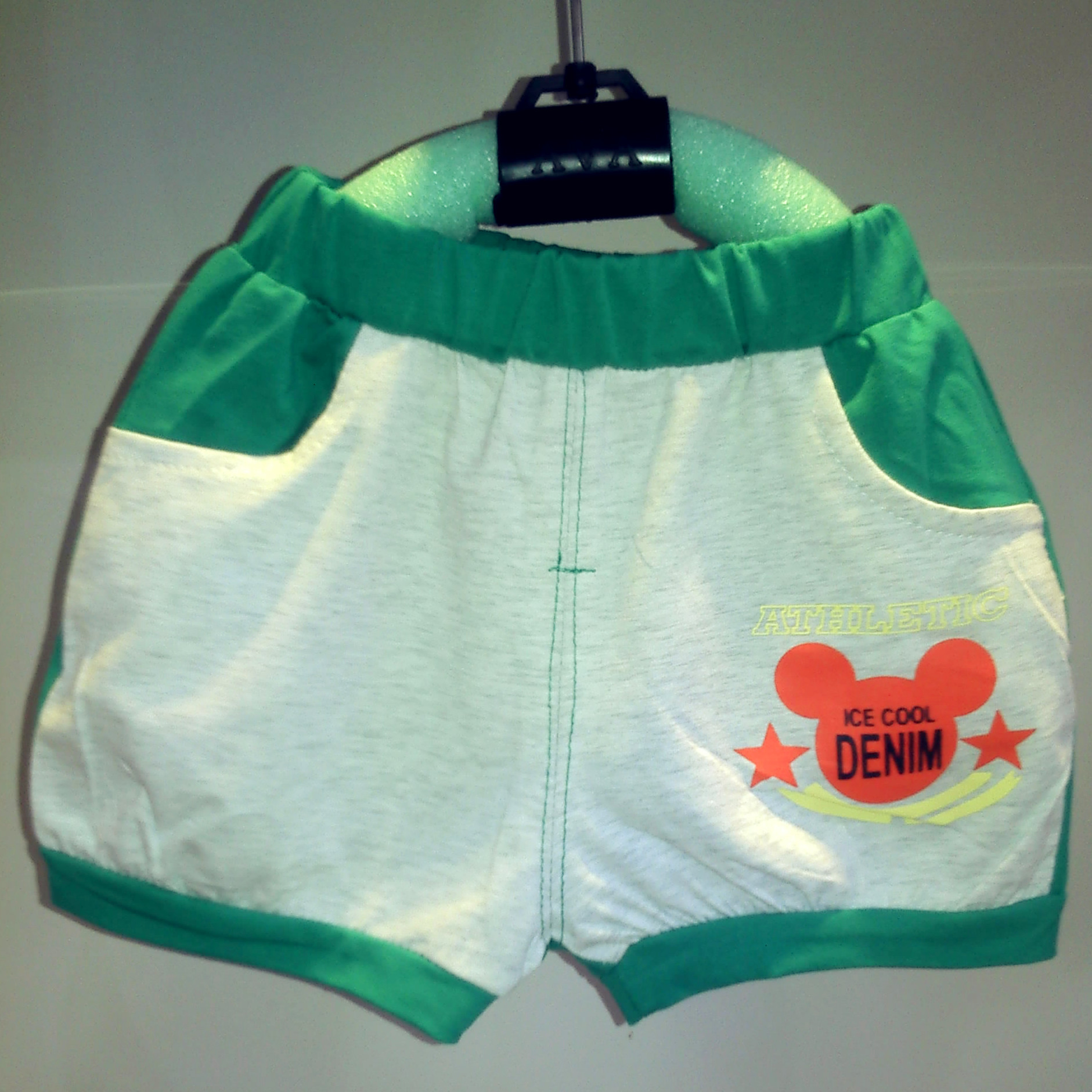 【2013夏季新款男童<em>短裤</em> 米奇卡通<em>拼英文</em> 前后