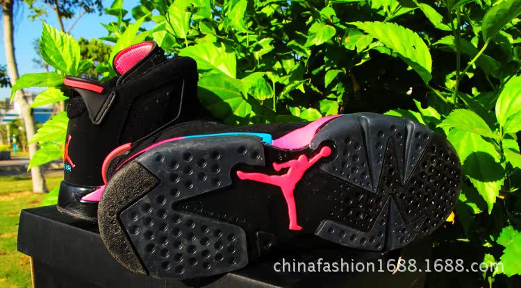 Jordan 6 女鞋 20