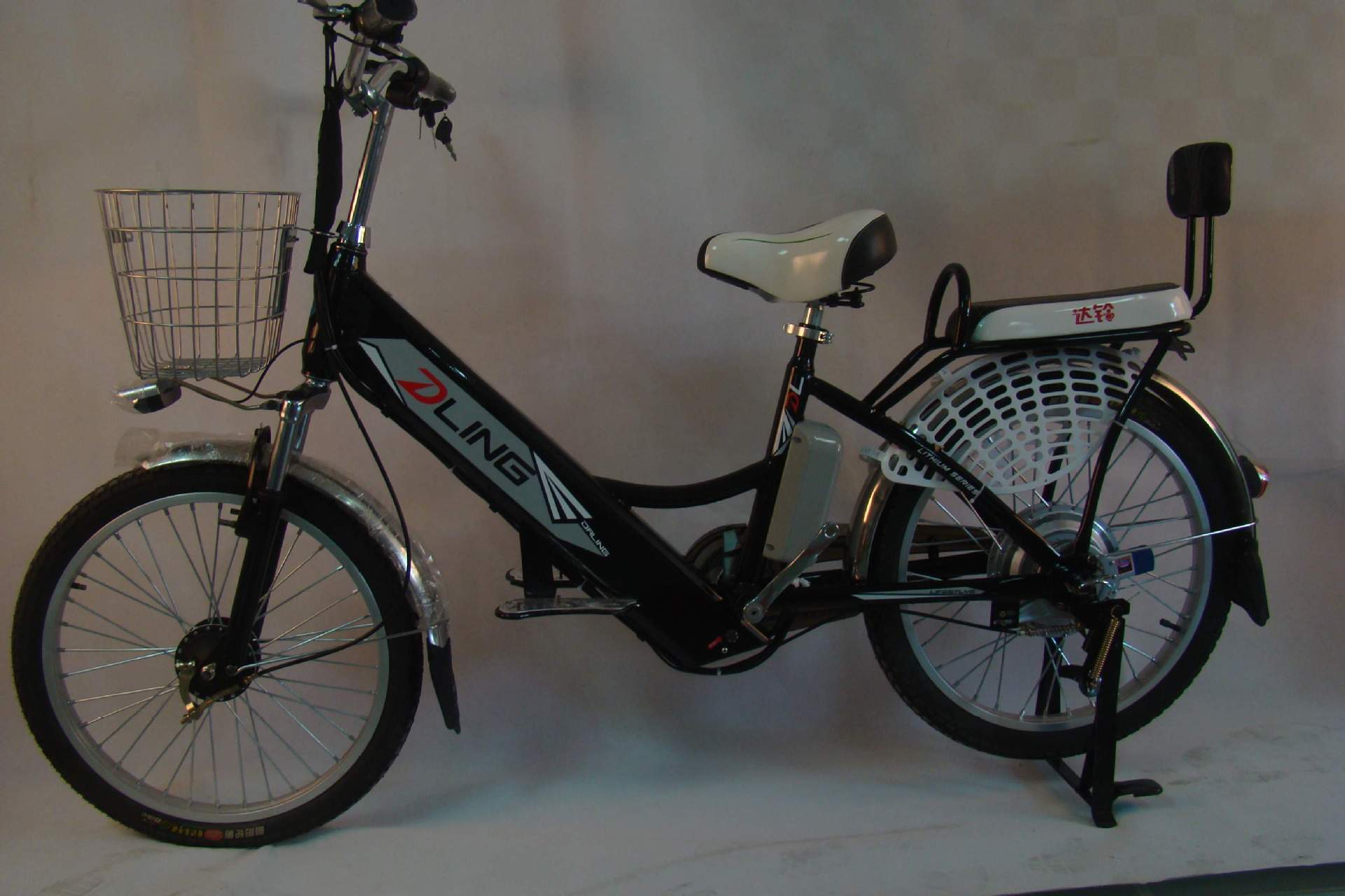 锂电车-锂电池电动自行车欧美款式26寸城市款