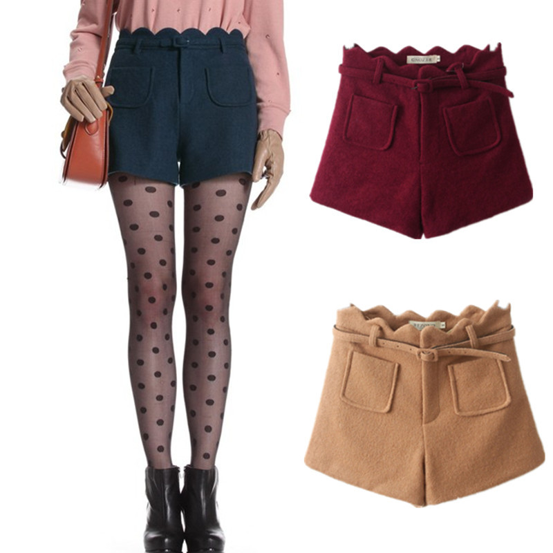 2013年女装新款欧美时尚百搭修身<em>毛呢短裤</em>热