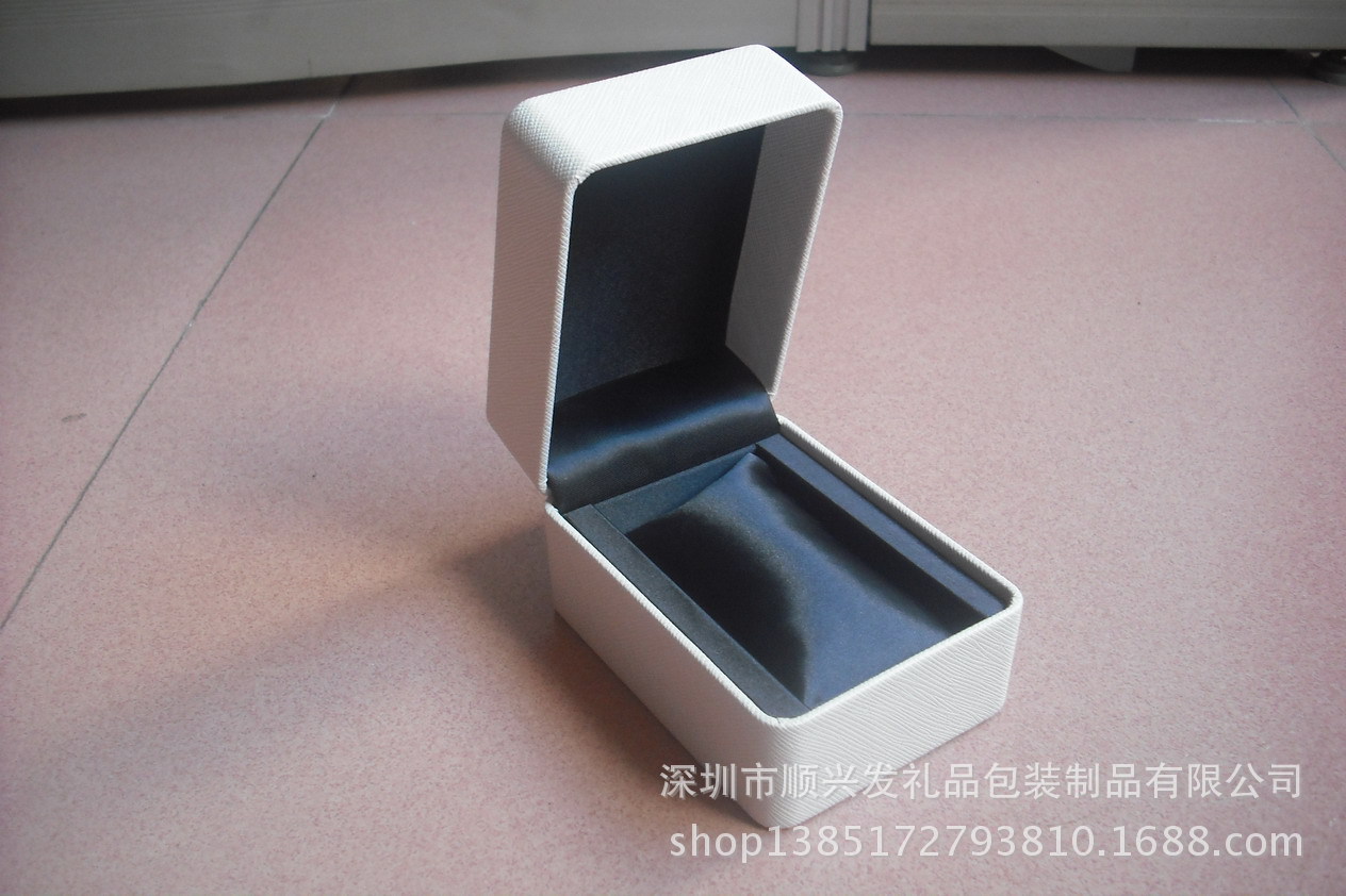 圆角表盒80x110x70mm5