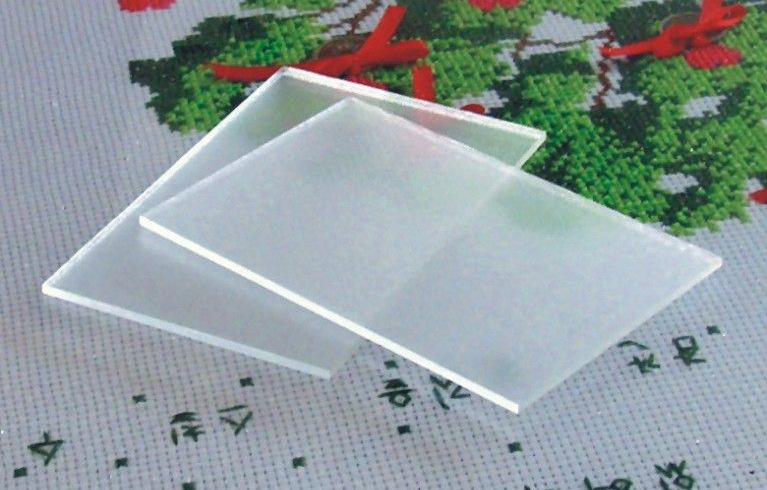 优质供应 建筑用深加工超白钢化镀膜玻璃 夹胶艺术玻璃