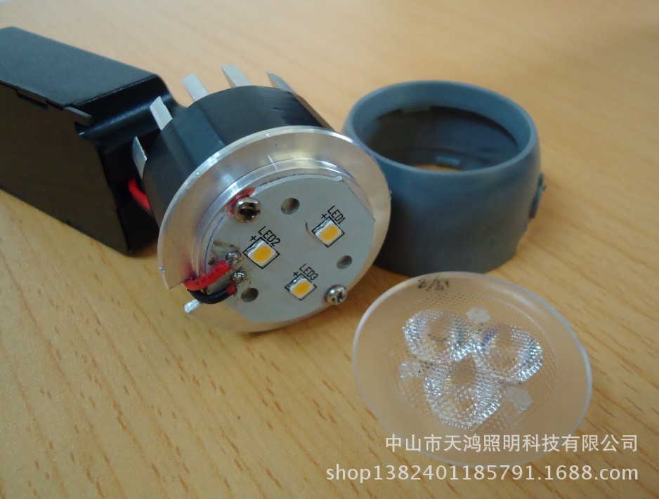 E35-3珠面3030灯珠