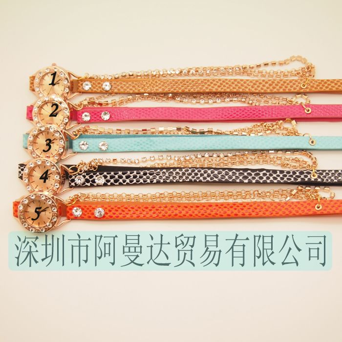 促销新款时尚蛇纹长链子<em>手表</em> 时尚<em>高端大气上</em>
