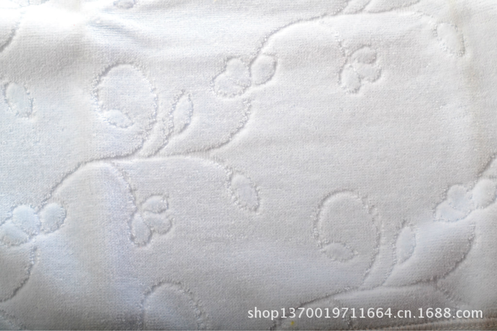 纯棉割绒绣花毛巾 批发毛巾