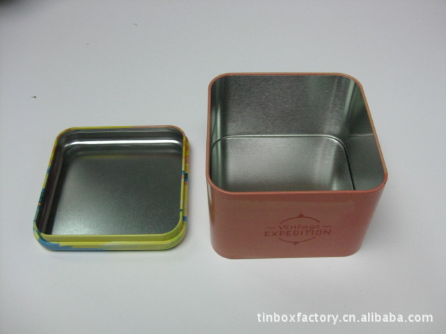 GQ-066-watch tin box-inside