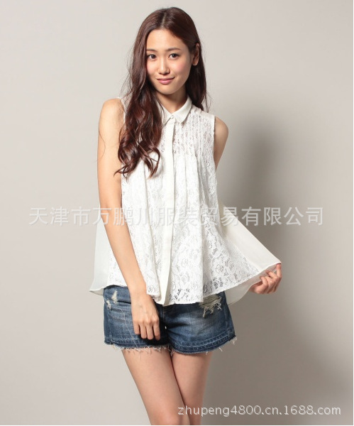 {1329C6CD-68D3-40B8-B3A7-E42EB