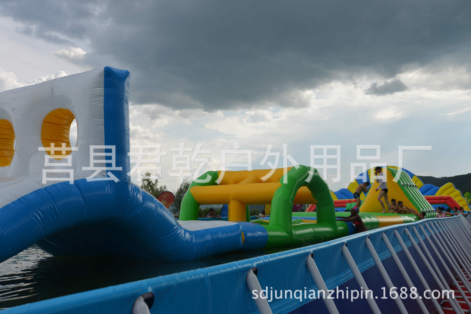促销水上蹦床,蹦床,弹跳床,水上游乐设施