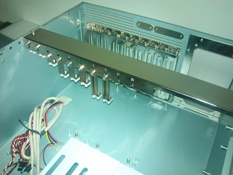 工控电脑产品-凌华ADLINK壁挂式工业电脑机箱