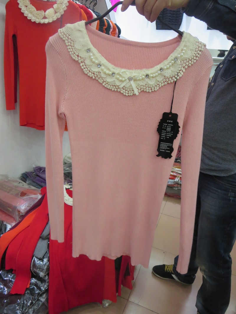 2013韩版<em>时尚冬季</em>新款<em>毛衣</em> 钉珠圆领中<em>长款</em>打