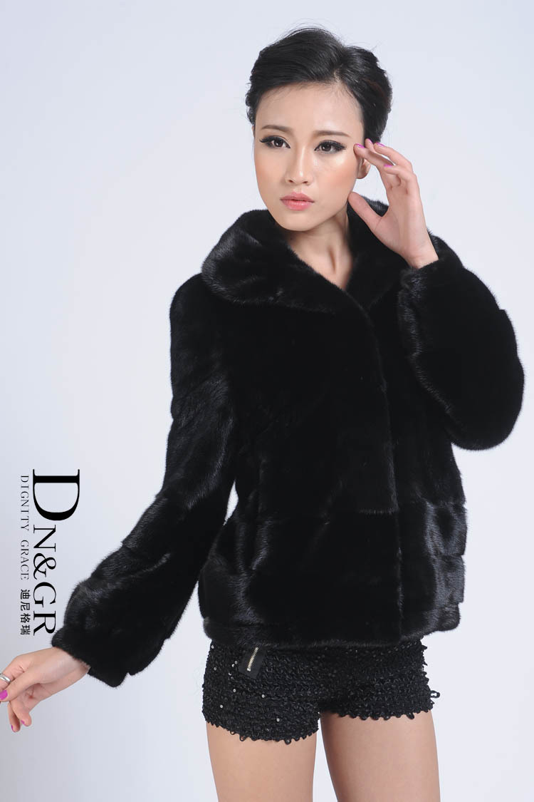 dngr 2013年秋冬<em>新款皮草外套</em> <em>女士</em>短款<em>黑色</em>整
