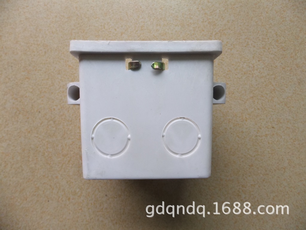 塑料建材-工程专用 86型暗装穿筋接线盒 86HS
