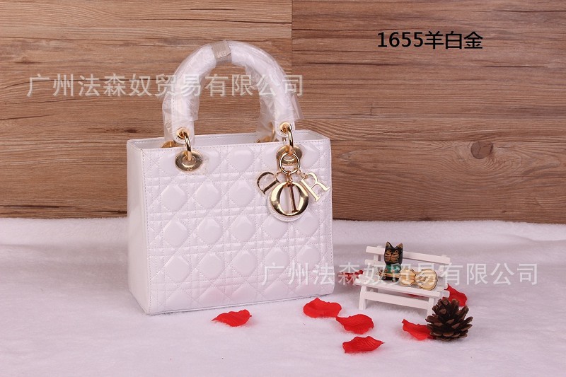 1655羊白金