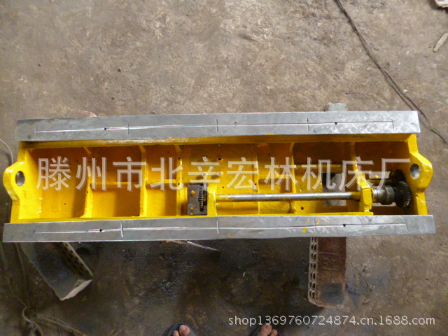 6036铣床齿轮箱实拍图