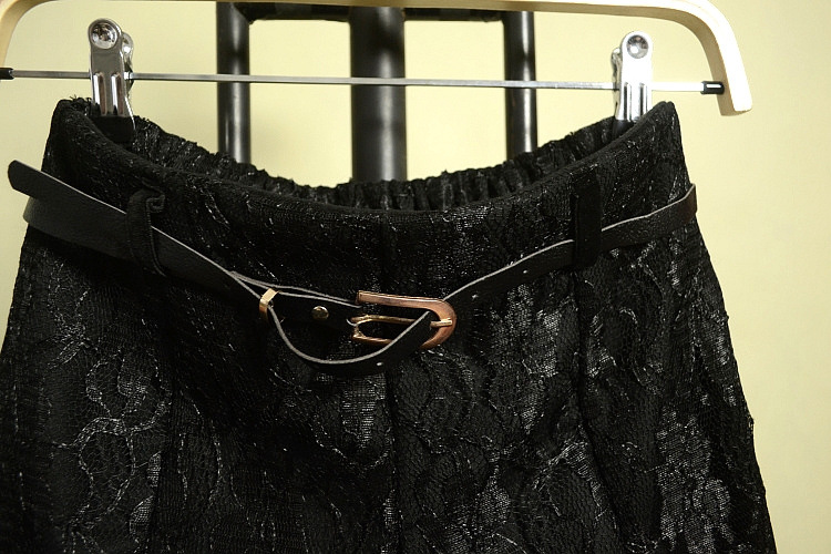 【2013新款 复古毛呢<em>短裤</em>女<em>款冬</em>蕾丝刺绣裤子