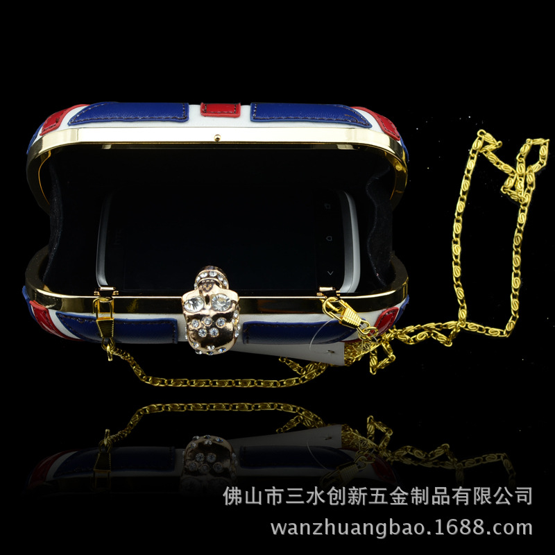 骷髏頭米字旗手拿包2