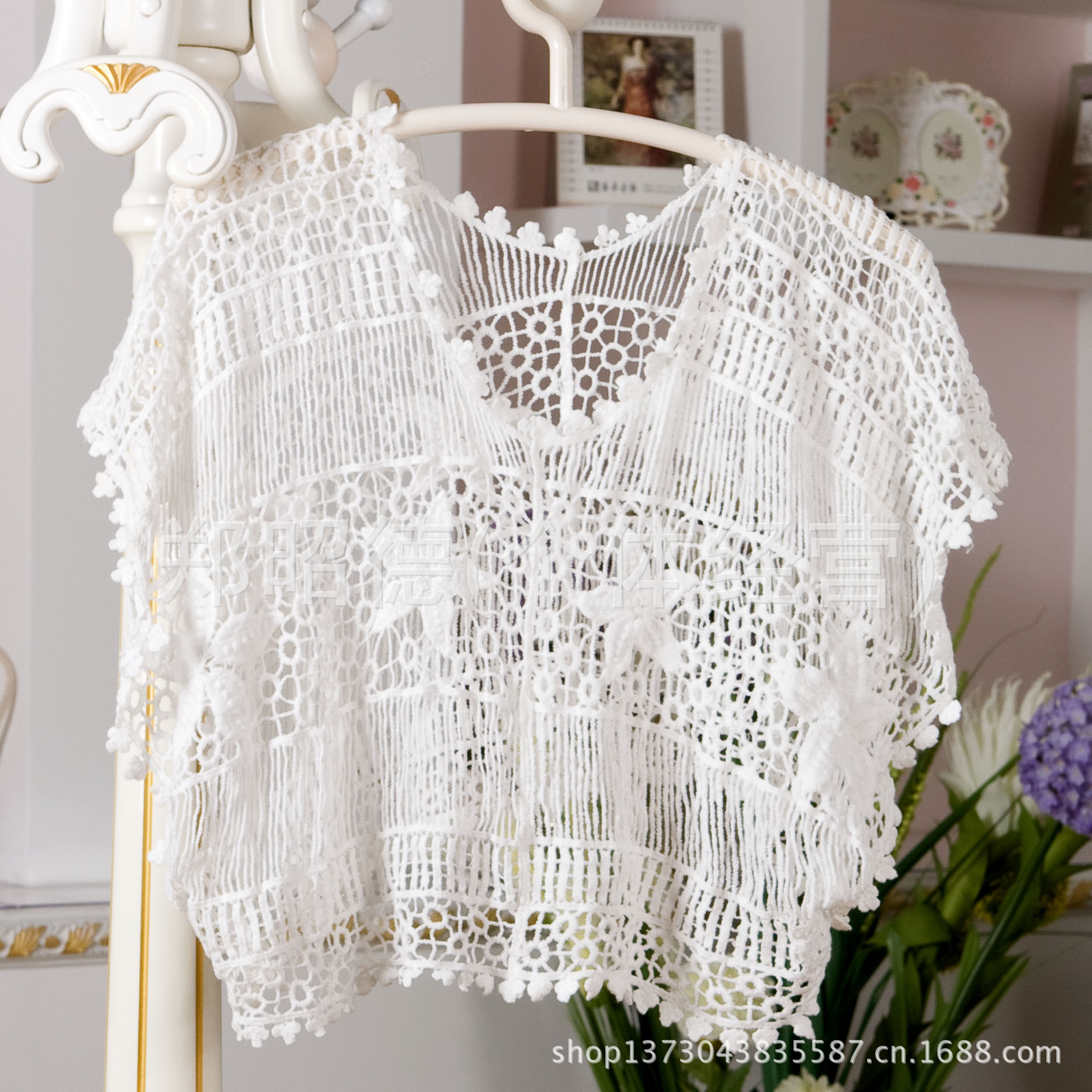 花边-厂家直销流行款水溶刺绣马甲花边马甲女