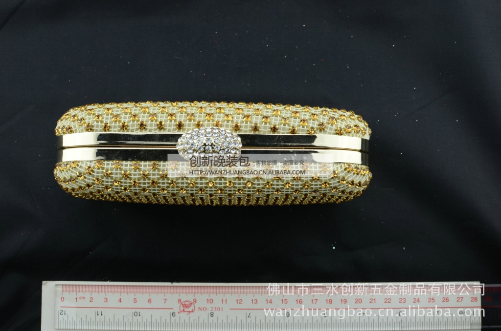 水钻包超闪钻石包满钻包包全钻手包女手拿包