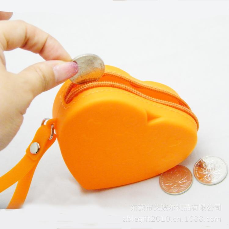 拉鏈心形矽膠錢包