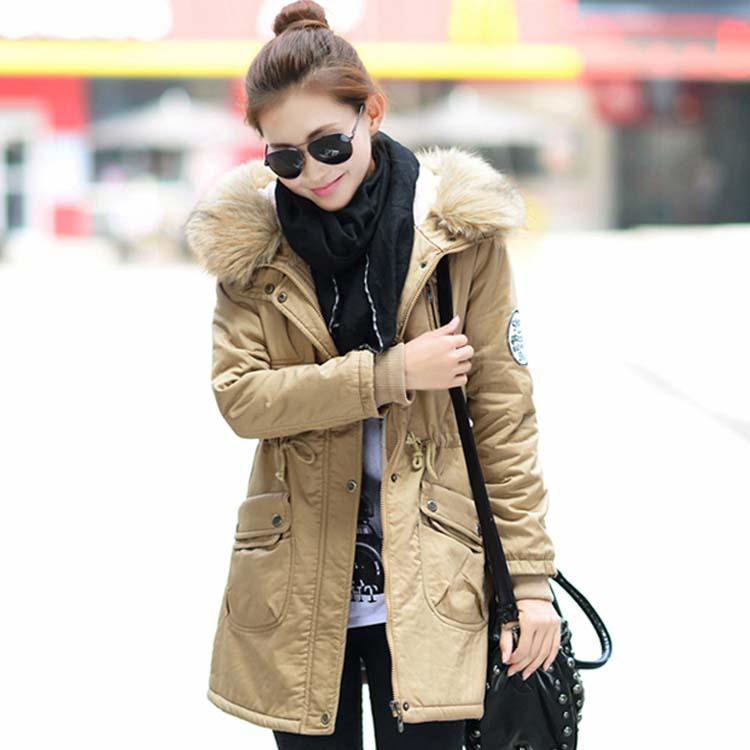 2013新款<em>女士棉服 中长款</em>军棉大衣 网络热卖加