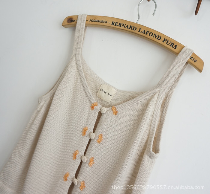 【外贸原单出口<em>手工</em>钉珠串珠<em>毛线</em>吊带<em>马甲针织</em>