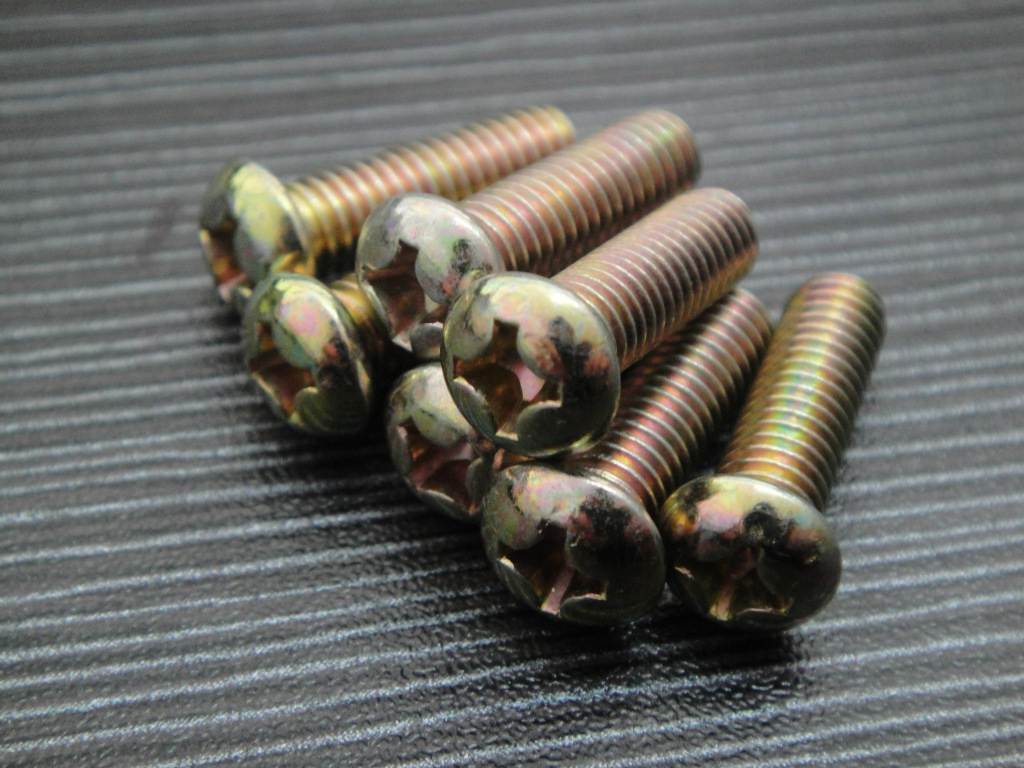 m6*20优质直销gb818-2000十字槽盘头螺钉/螺丝现货