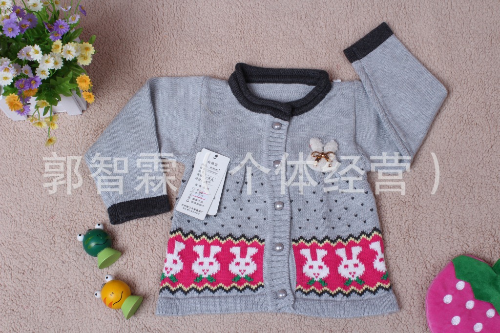 新款女童装批发韩版可爱兔子<em>图案宝宝开衫</em>针织