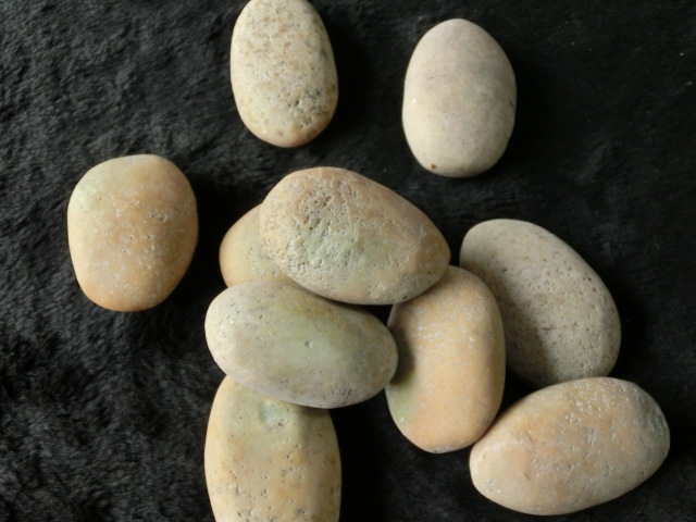 批发采购玉器工艺品-天然夜光石原石带皮原石