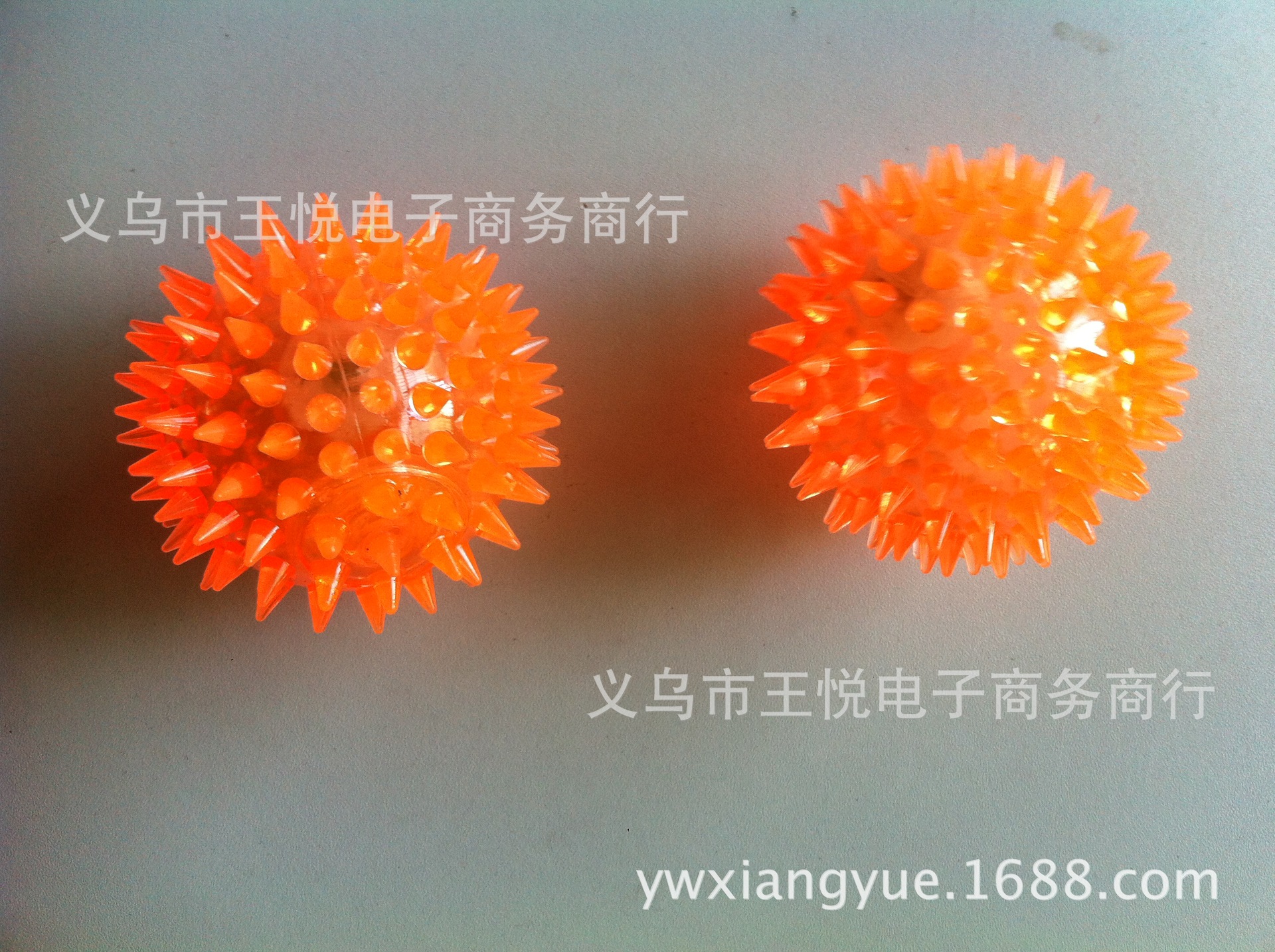5cm 发光按摩球 刺刺球 宠物球