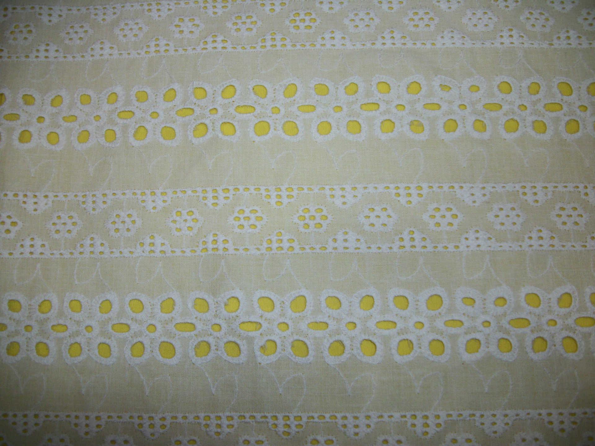 2014年春夏<em>最新流行</em>精品时尚<em>女装</em>绣花<em>面料</em> 图