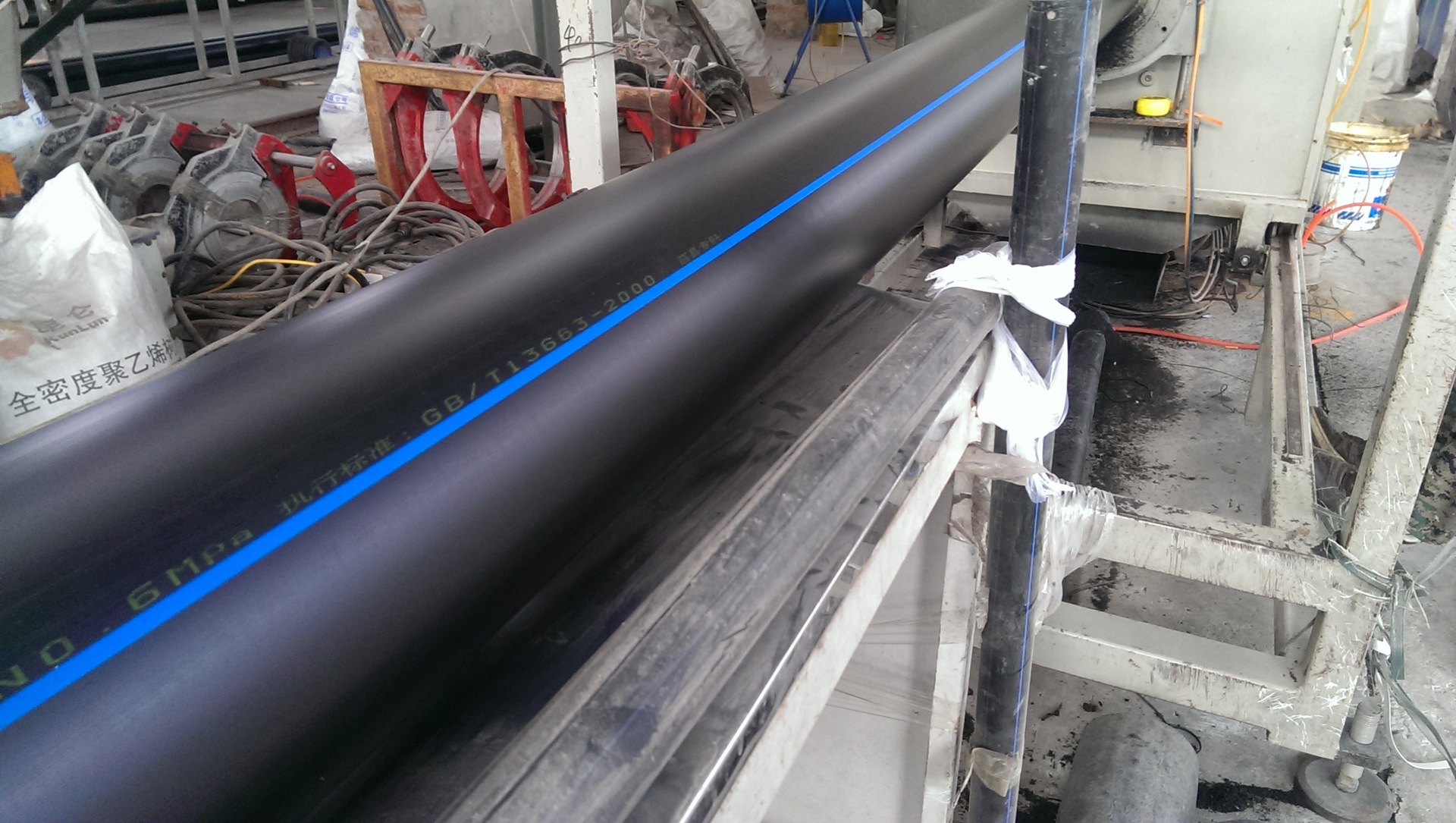 河北厂家生产HDPE给水管 110 160 200给水管