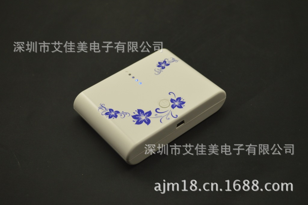 10000毫安大容量移动电源